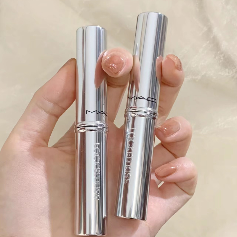 MAC Locked Kiss