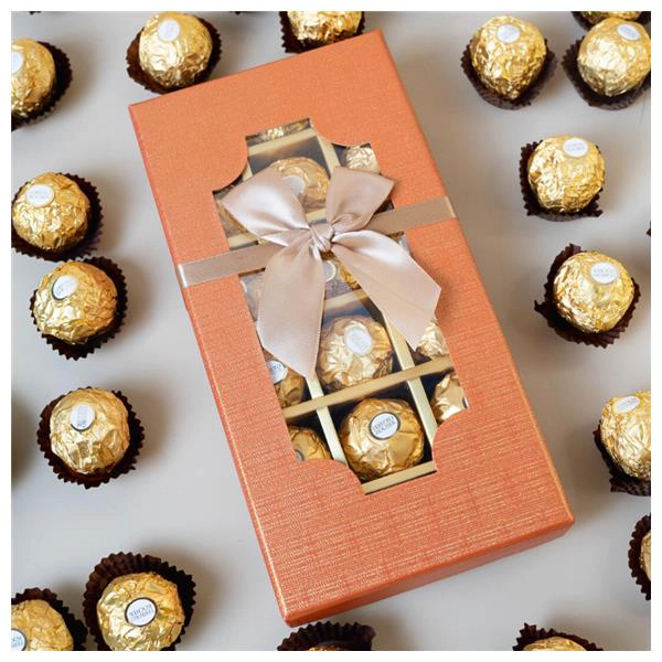 Quà tặng Valentine cho nữ Socola Ferrero Rocher 18 Viên Hộp Vàng Đồng